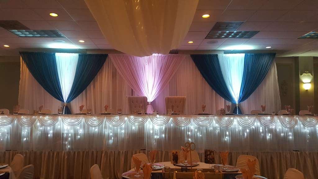 Crookston Inn & Convention Center Servicios foto